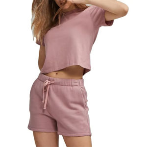 Conjunto de Dos Piezas para Mujer, Top Corto Holgado de Algodón y Pantalones Cortos por Encima de la Rodilla, Ropa Combinada. Conjunto de Pantalones Cortos y Camiseta, Transpirable e Informal - Product Image 1