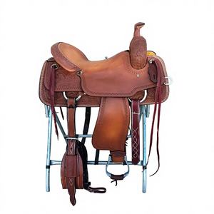 Precio de fábrica: Asiento de montar a caballo hecho a mano de cuero genuino de búfalo, ecológico, tipo inglés, con estructura de madera y alfombras para caballo. - Product Image 4