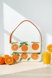 Sac à main perlé orange avec motif agrumes, forme rectangulaire, en acrylique, accessoire de mode pour femme - Product Image 2