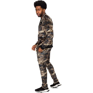 Fabricant Ensemble survêtement 3D unisexe en polaire technique d'hiver personnalisé Pantalon de survêtement à capuche en polyester de haute qualité et respirant par sublimation - Product Image 4