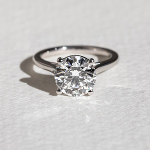VVS Diam IGI Certified 3 CT Lab Grown Brilliant Cut Diamond Minimalist <b>Infinity</b> Gallery 10K/14K/18K Gold Solitaire Ring - Product Image 2