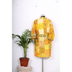 Robe Kantha en soie faite à la main pour femme, magnifique kimono vert en patchwork de coton et soie avec poches, écologique et lavable - Product Image 6