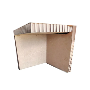 Protecteur d'angle en papier en forme de V, robuste et durable, pour l'emballage et l'expédition de palettes - Product Image 1