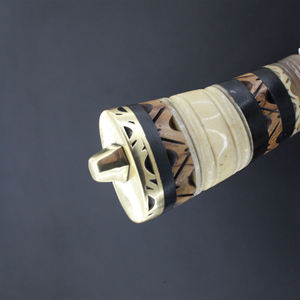 Cuchillos de caza con hoja y mango texturizado seguro para cortar carne durante trabajos de campo prolongados. - Product Image 4