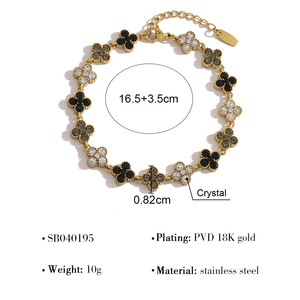 Bracelet ajustable avec charme trèfle à quatre feuilles en cristal brillant et strass pour femme et fille - Product Image 6