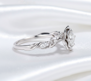 Anillo de Compromiso de Moissanita VVS de 0.5CT con Corte Brillante Redondo en Forma de Rosa de Moda, Inspirado en la Naturaleza, con Diseño de Ramita y Flor, para Boda - Product Image 4