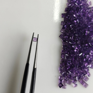 พลอยอเมทิสต์สีม่วงธรรมชาติจากแอฟริกา ขนาด 2.25 มม. รูปทรงสี่เหลี่ยมเจียระไนแบบ Step Cut คุณภาพดีที่สุด สำหรับทำเครื่องประดับ - Product Image 2