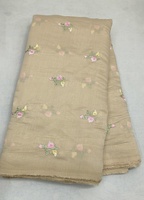 Tela de Seda Mul Chanderi con Bordado de Hilos Multicolores para Prendas Étnicas Femeninas, Peso Medio, 44 Pulgadas, 54 GSM, Tejida en India