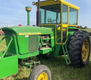 Tracteur John Deere 4020, fourniture directe d'usine, équipement agricole puissant, moteur diesel agricole, haute qualité, faible entretien - Product Image 1