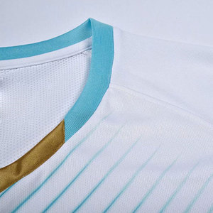 Ensemble de maillots de football pour hommes, blanc et bleu rayé, col en V, manches courtes, uniforme athlétique respirant pour l'entraînement et les matchs d'équipe - Product Image 4