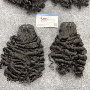 Soldes du Nouvel An : Extensions de cheveux vietnamiens bouclés Steam Fuzz, noir naturel, super uniques, disponibles et prêtes à être expédiées - Product Image 1