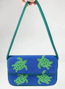 Sac à main perlé à la main motif cerise - Crème, Rouge vif, Vert sauge et Bleu ciel - Product Image 2