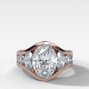 Anillo de Compromiso Personalizado con Diamante Ovalado de 2 Quilates Cultivado en Laboratorio, Oro Sólido de 14K/18K, Banda de 7 Piedras Graduadas, Precio de Fábrica al por Mayor B2B - Product Image 3