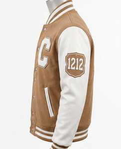 เสื้อแจ็คเก็ตวาร์ซิตี้ผู้ชายพร้อมโลโก้ตัวอักษรปักด้านหน้า - Product Image 3