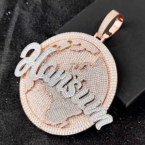 Collar con Colgante de Letra Iced Out de Calidad Premium, Chapado en Oro, con Circonita Cúbica, Cadena de Aleación, Joyería Unisex Estilo Hip Hop - Product Image 5