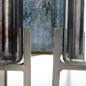 Nouveau porte-bougie en métal fait main tendance, accent artistique pour table, idéal pour la décoration de salon, d'hôtel et de restaurant - Product Image 4