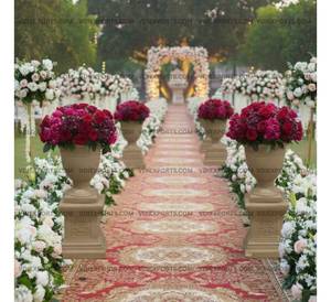 Urne classique avec piédestal réglable en hauteur – Décoration haut de gamme pour allées et entrées de mariages indiens en destination - Product Image 3