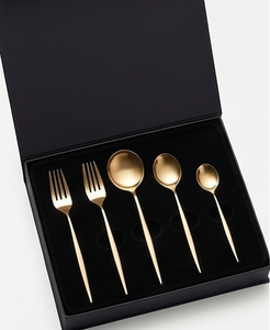 Ensemble de couverts de qualité supérieure couleur or pour hôtels, comprenant cuillère, fourchette et couteau, idéal pour les tables de mariage - Product Image 6