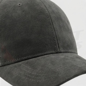 หมวกเบสบอลสีเทาชาร์โคล ผ้าหนังกลับเนื้อสัมผัสพิเศษ ปรับขนาดได้ คุณภาพพรีเมียม เหมาะสำหรับกิจกรรมกลางแจ้งและใช้ในชีวิตประจำวัน ดีไซน์ทันสมัย - Product Image 4