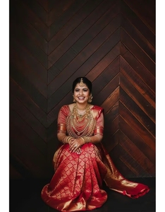 KV <b>Red</b> Designer Banarasi Silk Kanjivaram <b>Saree</b> With Unstitched Blouse - Product Image 1