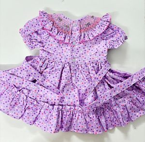 Envío Inmediato: Hermoso Vestido de Verano con Corazones Geométricos Multicolor Bordados a Mano, Cuello Redondo, Manga Corta, Corte en A, para Niñas, 100% Algodón - Product Image 3
