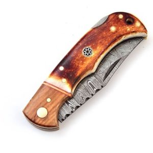 Cuchillos Plegables Tradicionales Hechos a Mano con Hoja de Acero con Patrón de Damasco, Empuñadura Ergonómica Curva, Herramienta de Bolsillo Compacta para Caza y Camping - Product Image 4