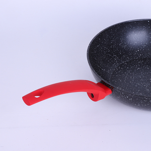 Wok moderne antiadhésif avec base à induction puissante, technologie de chauffage uniforme et poignée confortable pour de meilleurs résultats culinaires - Product Image 5