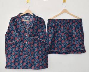 Conjunto de Pijama Elegante para Mujer, 100% Algodón, Estampado Floral, Diseño Artesanal, Transpirable, Dos Piezas, Pantalones Cortos - Product Image 1