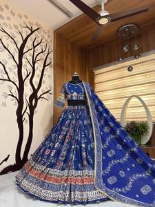 Lehenga Choli Tradicional Indio para Bodas, Especial para Navratri, de Muselina de Algodón con Estampado Digital y Espejo Real, Largo hasta el Suelo, para Fiestas - Product Image 3