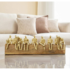 Sculpture d'art contemporaine de luxe en or avec support en marbre blanc, ornement de bureau haut de gamme pour la décoration moderne du salon - Product Image 3