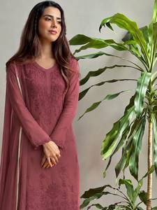 Ensemble prêt-à-porter entièrement cousu avec haut en faux georgette brodé par des artisans, pantalon palazzo et dupatta en faux georgette. - Product Image 5