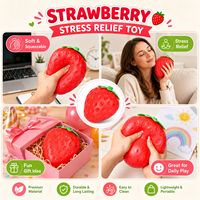 Jouet à presser en caoutchouc souple surdimensionné en forme de fraise, design réaliste, anti-stress, idéal pour les enfants de 5 à 7 ans, produit transfrontalier très demandé