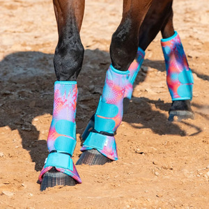 Botas Protectoras para Caballos de PVC y Neopreno con Diseño Personalizado y Colorido, Estilo Deportivo, con Logotipo Personalizado - Product Image 3