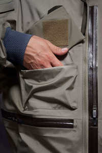 เสื้อแจ็คเก็ตเทคแวร์กันน้ำระดับพรีเมียมสำหรับผู้ชาย สไตล์ไซเบอร์พังก์ แนวทหาร ทนลม แฟชั่นสตรีทแวร์ในเมือง มีกระเป๋าหลายช่อง เสื้อโค้ทอเนกประสงค์ - Product Image 6