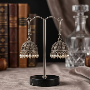 DIVYORO Boucles d'oreilles Jhumka en argent perlé, bijoux indiens traditionnels élégants, boucles d'oreilles ethniques pour femmes, pour mariage et festival - Product Image 2