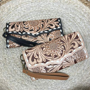 Cartera de mano de cuero de vaca grabado a mano con diseño de girasol y correa para la muñeca para mujer, cartera larga con bolsillo con cremallera, OEM ODM al por mayor - Product Image 4