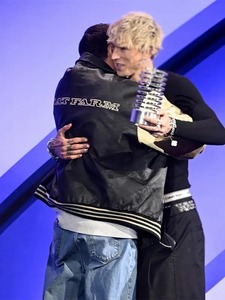 เสื้อแจ็คเก็ต Pete Davidson Webby Awards - Product Image 4