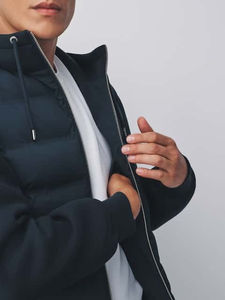 Chaqueta Acolchada con Capucha para Hombre, Logotipo Personalizado, Suministro de Fábrica, 100% Poliéster, Ligera, Cálida, Acolchada, Resistente al Viento, Transpirable, Estilo Vintage, Invierno - Product Image 5