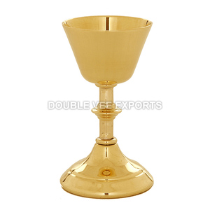 ถ้วยทองคำเคลือบ |   ถ้วยศีลมหาสนิททองเหลืองสุดหรูสำหรับโบสถ์ – DOUBLE VEE EXPORTS - Product Image 2