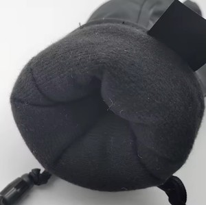 Guantes de Esquí de Invierno Modernos y Cálidos de Softshell y Cuero de Piel de Oveja PU para Mujer y Hombre, Ideales para Snowboard y Ciclismo, Hechos en Pakistán - Product Image 5