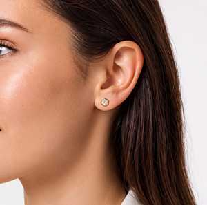 Boucles d'oreilles clous en diamant de laboratoire taille hexagonale, or massif 14K 18K, clarté E VVS, diamant hexagonal certifié IGI - Product Image 2