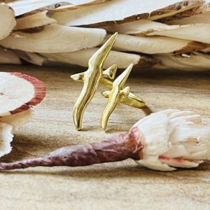 Nouvelle Arrivée Bagues Tendance Oiseaux Bijoux Bohèmes en Laiton pour Femme Plaqué Or 18 carats Minimaliste Animal Enveloppant Bande Ouverte Pour Vente en Gros/OEM/ODM - Product Image 1
