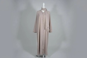 Abaya élégante, robe longue islamique, coupe ample, vêtements modestes pour femmes, pour le Ramadan, l'Aïd, la prière et les occasions spéciales, en vente - Product Image 6