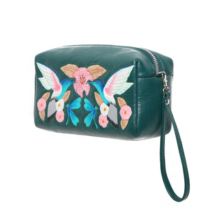 Étui à cosmétiques en cuir fabriqué à la main avec pochette en cuir décorée de fourrure décorée de colibri libellule tigre fleur de lys - Product Image 4