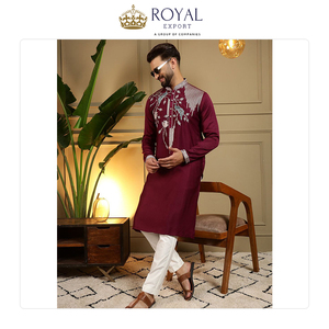 Collection luxueuse de vêtements pour hommes de style traditionnel, avec broderies et travail de sequins, kurta en viscose et soie, et pantalon semi-coton. - Product Image 3