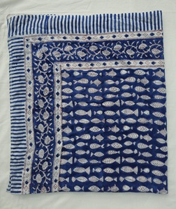 Paréo en coton imprimé à la main, motif floral bleu, léger et respirant, pour femme, toutes saisons, idéal comme cache-maillot de bain de plage - Product Image 2