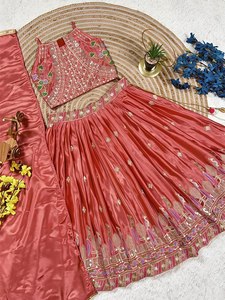 Ensemble Lehenga Choli avec broderies lourdes, robe traditionnelle longue pour mariage et fêtes d'hiver pour filles et enfants - Product Image 4