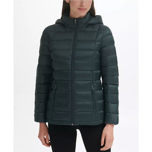 Veste matelassée à capuche pour femme, hiver, haute qualité, respirante, couleur unie, épaisse, polyester, chaude, rembourrée - Product Image 4