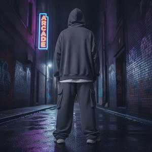Survêtement streetwear personnalisé pour homme, à capuche, couleur unie, coupe ample, manches longues, avec poches latérales et cordon de serrage, pour l'automne - Product Image 6
