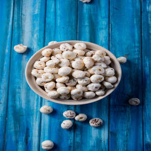 Phool Makhana Indien de Nouvelle Saison Premium 100% Pur Goût Sucré Texture Semi-Molle Fait Main Soigneusement Sélectionné Naturel du Gujarat 1kg - Product Image 4